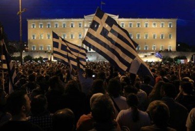 Κρίσιμη πολιτικά η εβδομάδα – Η κυβέρνηση εμμένει στην αναγκαότητα ψήφισης του Μεσοπρόθεσμου προγράμματος