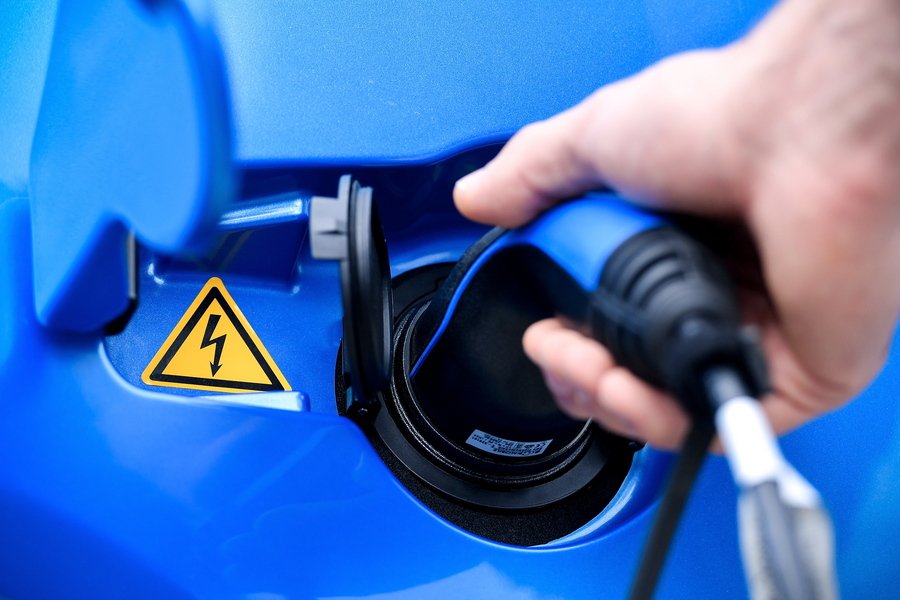 ACEA - T&E - BEUC: Αύξηση των δημόσιων φορτιστών ηλεκτρικών αυτοκινήτων, ζητούν οι κατασκευαστές αυτοκινήτων